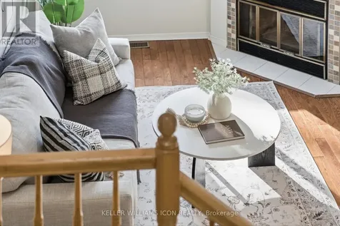 25 Robarts Crescent Ottawa ON K2L 3Z4