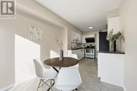 25 Robarts Crescent Ottawa ON K2L 3Z4