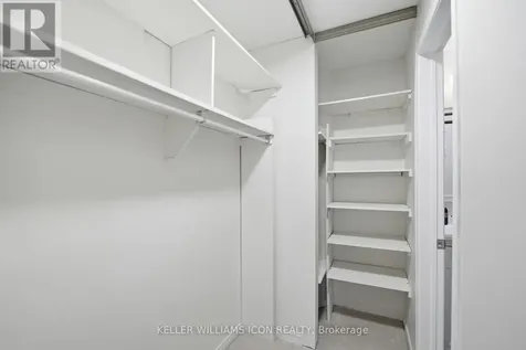 25 Robarts Crescent Ottawa ON K2L 3Z4