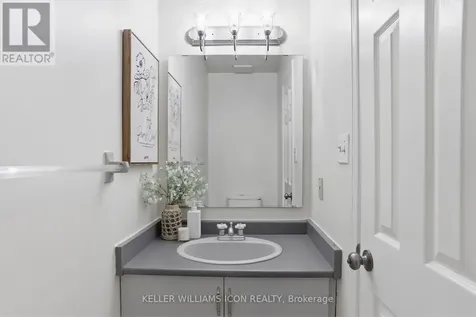 25 Robarts Crescent Ottawa ON K2L 3Z4
