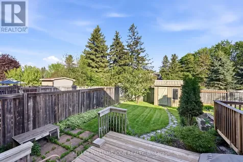25 Robarts Crescent Ottawa ON K2L 3Z4