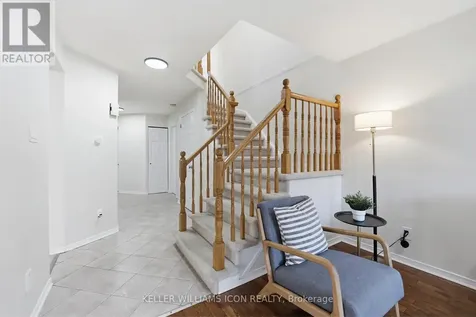25 Robarts Crescent Ottawa ON K2L 3Z4