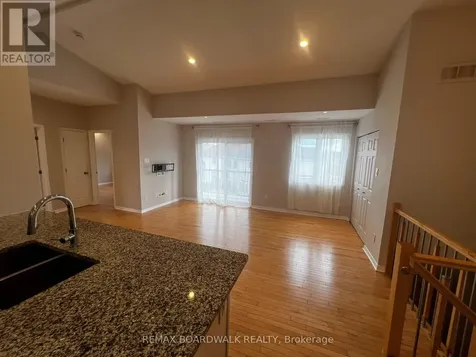 26 Sternes Private Ottawa ON K4A 0X8