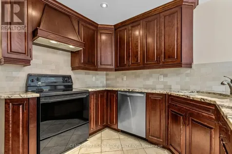 6 Fessenden Way Ottawa ON K2L 3L1