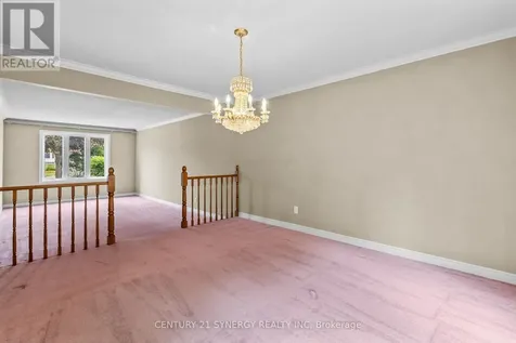 6 Fessenden Way Ottawa ON K2L 3L1
