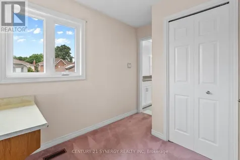6 Fessenden Way Ottawa ON K2L 3L1