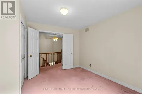 6 Fessenden Way Ottawa ON K2L 3L1