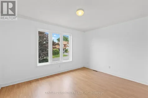 6 Fessenden Way Ottawa ON K2L 3L1