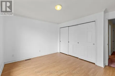6 Fessenden Way Ottawa ON K2L 3L1