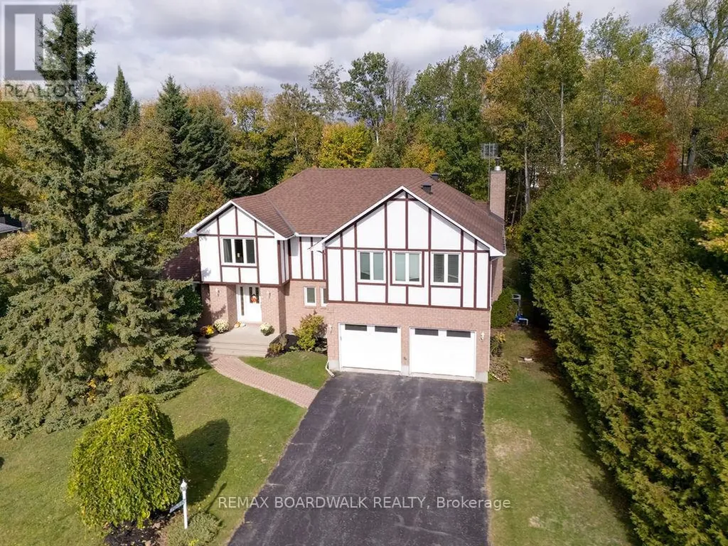 7089 Bush Drive Ottawa ON K4P 1M8