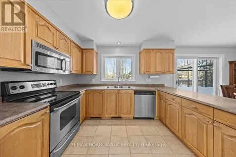 7089 Bush Drive Ottawa ON K4P 1M8