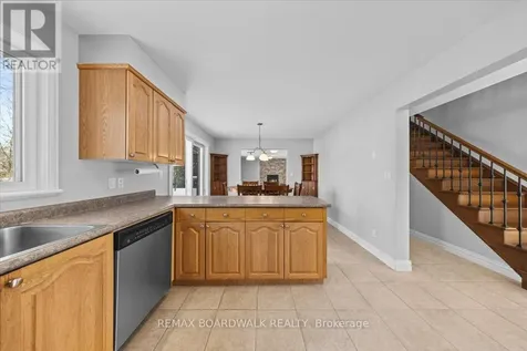 7089 Bush Drive Ottawa ON K4P 1M8