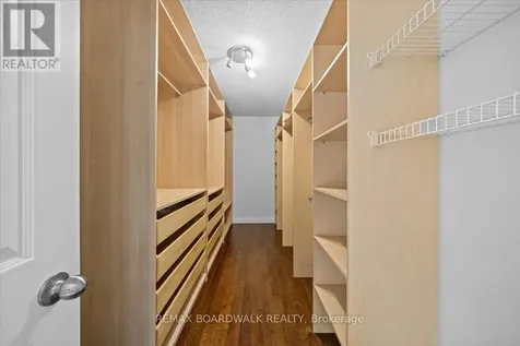7089 Bush Drive Ottawa ON K4P 1M8