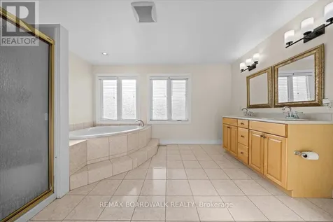 7089 Bush Drive Ottawa ON K4P 1M8