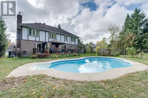 7089 Bush Drive Ottawa ON K4P 1M8