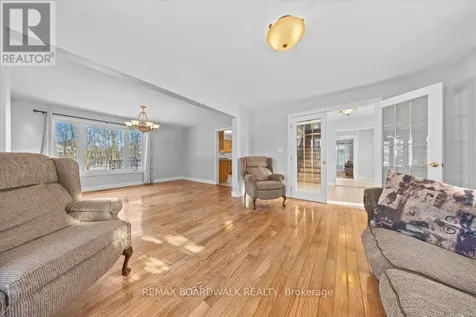 7089 Bush Drive Ottawa ON K4P 1M8
