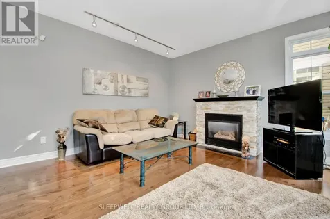 53 Mattawa Crescent Ottawa ON K2M 2E8