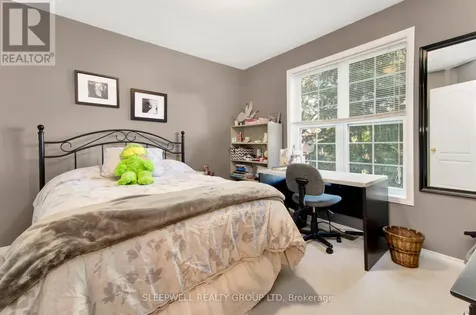 53 Mattawa Crescent Ottawa ON K2M 2E8
