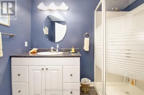 53 Mattawa Crescent Ottawa ON K2M 2E8