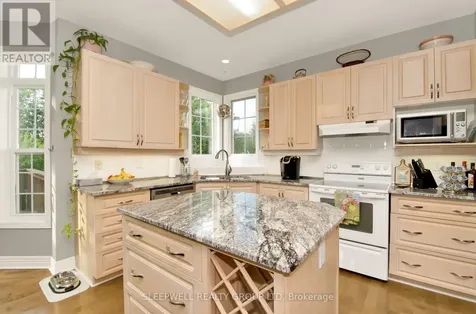 53 Mattawa Crescent Ottawa ON K2M 2E8