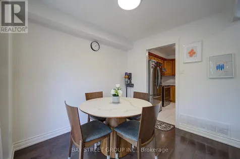 30 Dundalk Drive Toronto (dorset Park) ON M1P 4W1