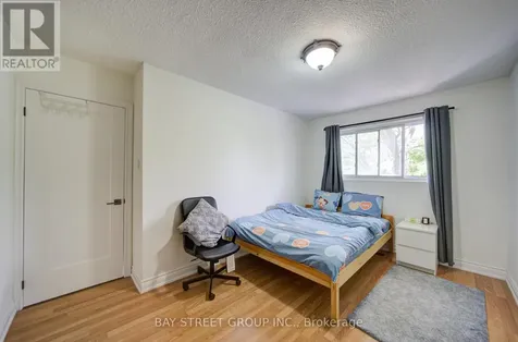 30 Dundalk Drive Toronto (dorset Park) ON M1P 4W1
