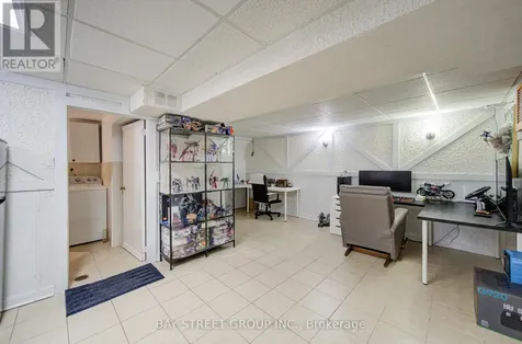 30 Dundalk Drive Toronto (dorset Park) ON M1P 4W1