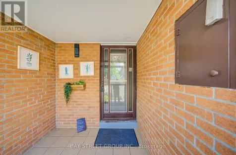 30 Dundalk Drive Toronto (dorset Park) ON M1P 4W1