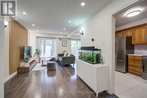 30 Dundalk Drive Toronto (dorset Park) ON M1P 4W1