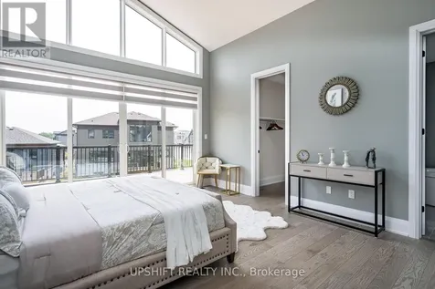 141 Springside Crescent Blue Mountains ON L9Y 5J6
