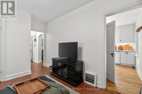52 Dane Street Kitchener ON N2H 3H7