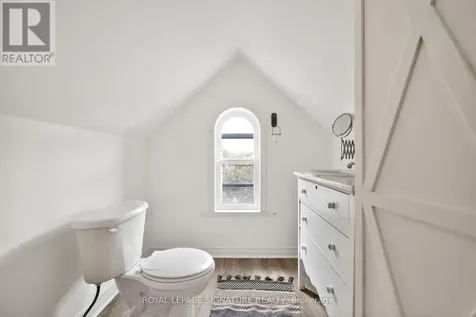 52 Dane Street Kitchener ON N2H 3H7