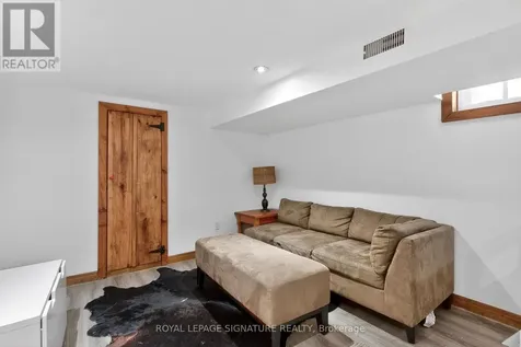 52 Dane Street Kitchener ON N2H 3H7
