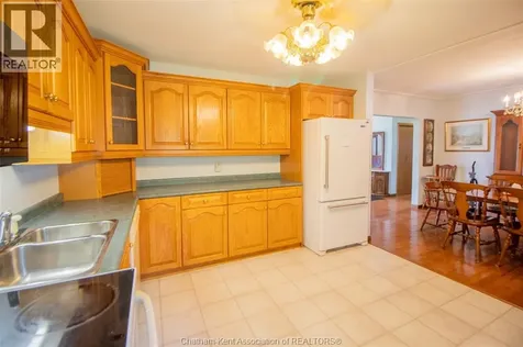 523 Indian Creek Road West Chatham ON N7M 5J5