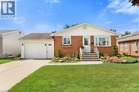 158 Marlborough Street East Leamington ON N8H 4S3