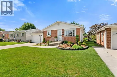 158 Marlborough Street East Leamington ON N8H 4S3