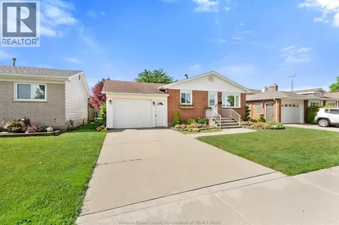 158 Marlborough Street East Leamington ON N8H 4S3