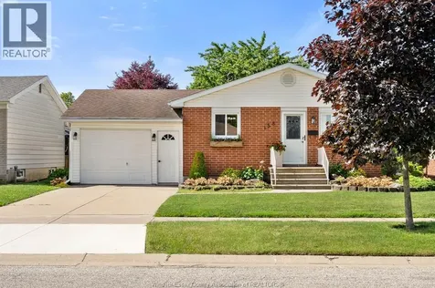 158 Marlborough Street East Leamington ON N8H 4S3