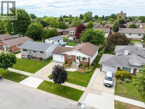 158 Marlborough Street East Leamington ON N8H 4S3