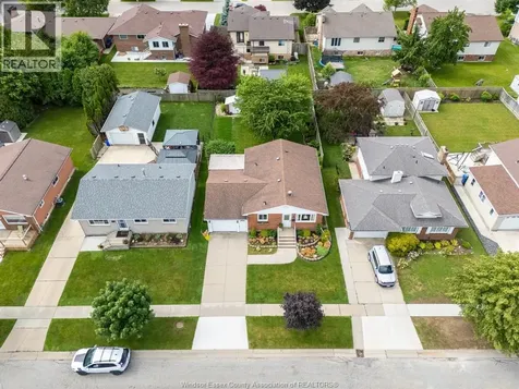 158 Marlborough Street East Leamington ON N8H 4S3