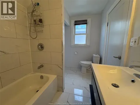 1024 Windsor Avenue Windsor ON N9A 1K4