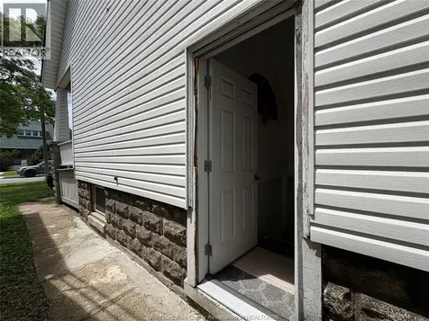 1024 Windsor Avenue Windsor ON N9A 1K4