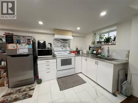1024 Windsor Avenue Windsor ON N9A 1K4