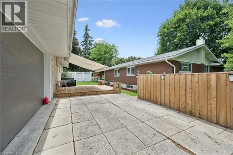 221 Willowdale Avenue Waterloo ON N2J 3M3