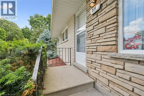 221 Willowdale Avenue Waterloo ON N2J 3M3