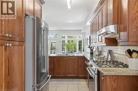 29 Sunnycroft Court Waterdown ON L8B 0L3