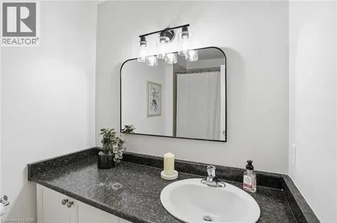 29 Sunnycroft Court Waterdown ON L8B 0L3