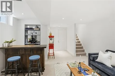 29 Sunnycroft Court Waterdown ON L8B 0L3