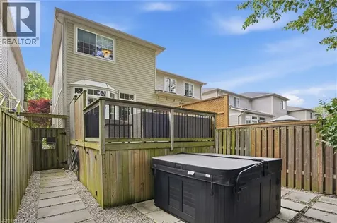 29 Sunnycroft Court Waterdown ON L8B 0L3