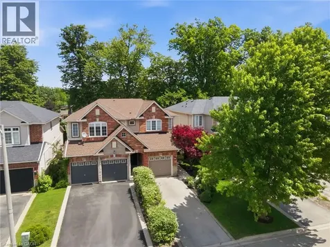 29 Sunnycroft Court Waterdown ON L8B 0L3